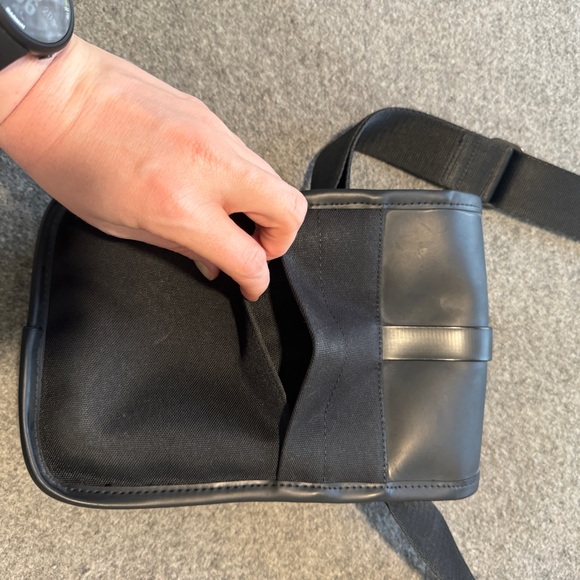 Rains Black Crossbody - Picture 4 of 8
